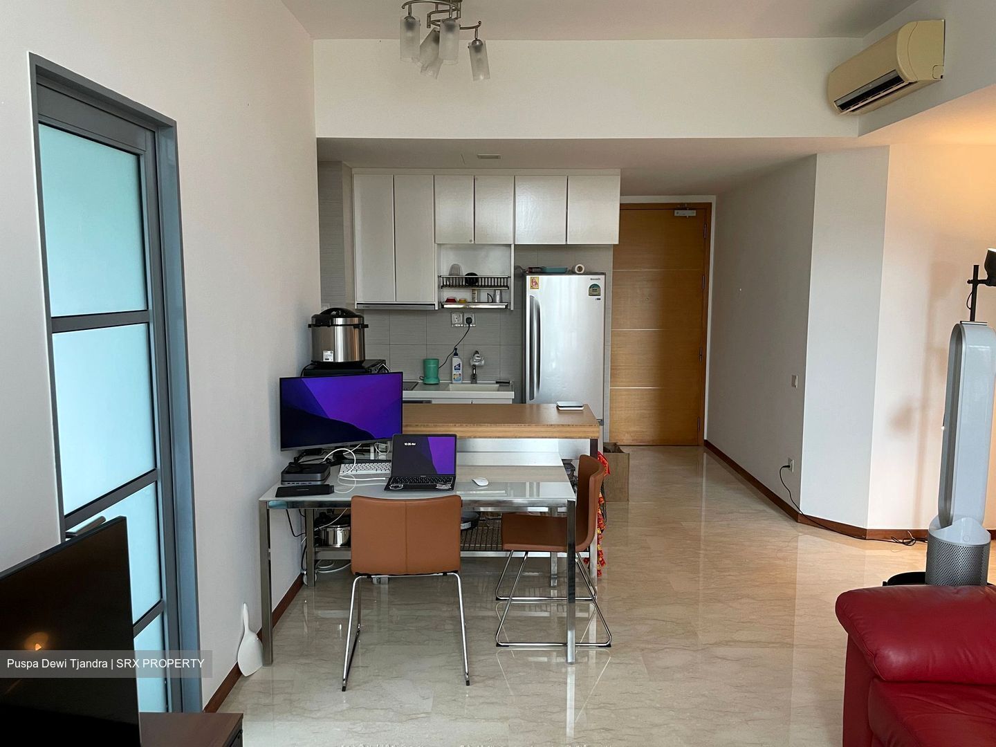 Queensway (D10), Condominium #408607131